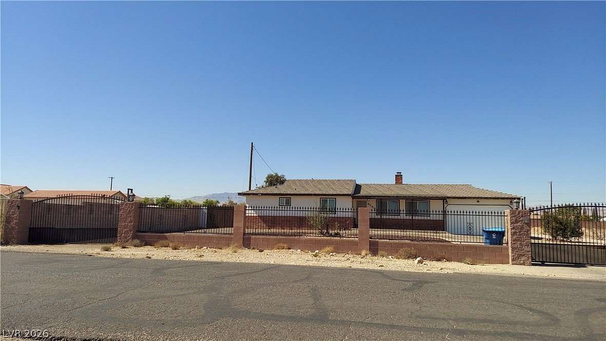2 Acres of Land with Home for Sale in Las Vegas, Nevada
