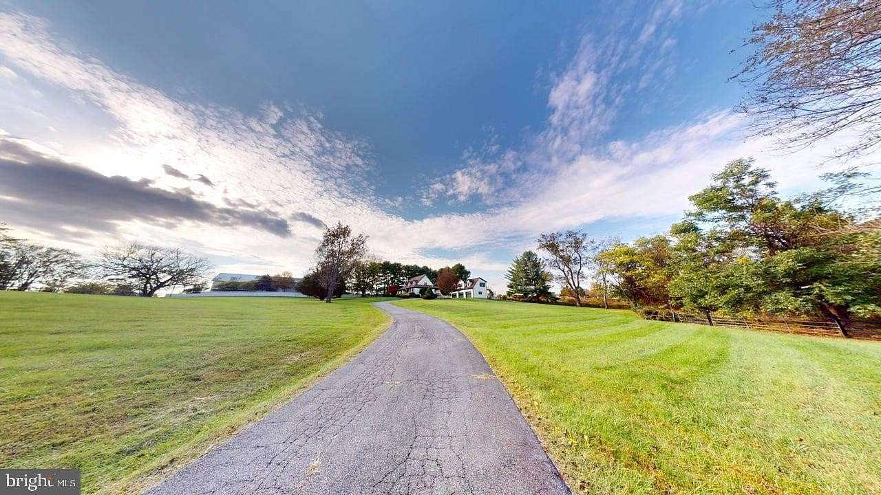 3 Acres of Land with Home for Lease in Hamilton, Virginia