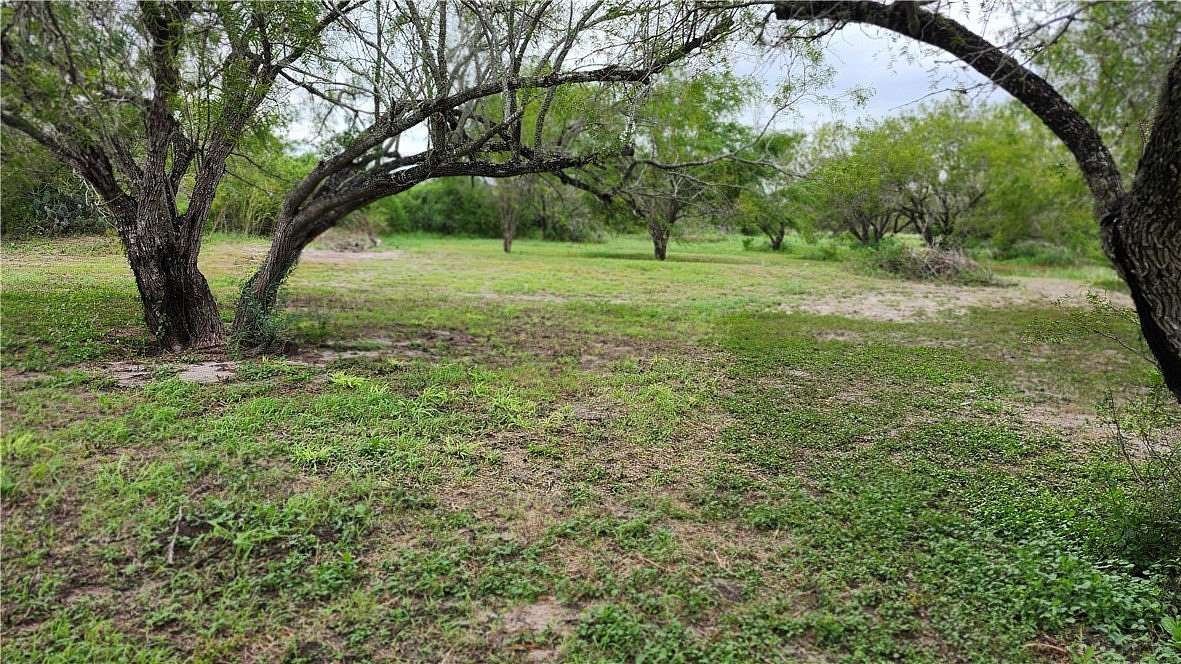 0.99 Acres of Residential Land for Sale in K-Bar Ranch, Texas