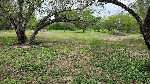 0.99 Acres of Residential Land for Sale in K-Bar Ranch, Texas