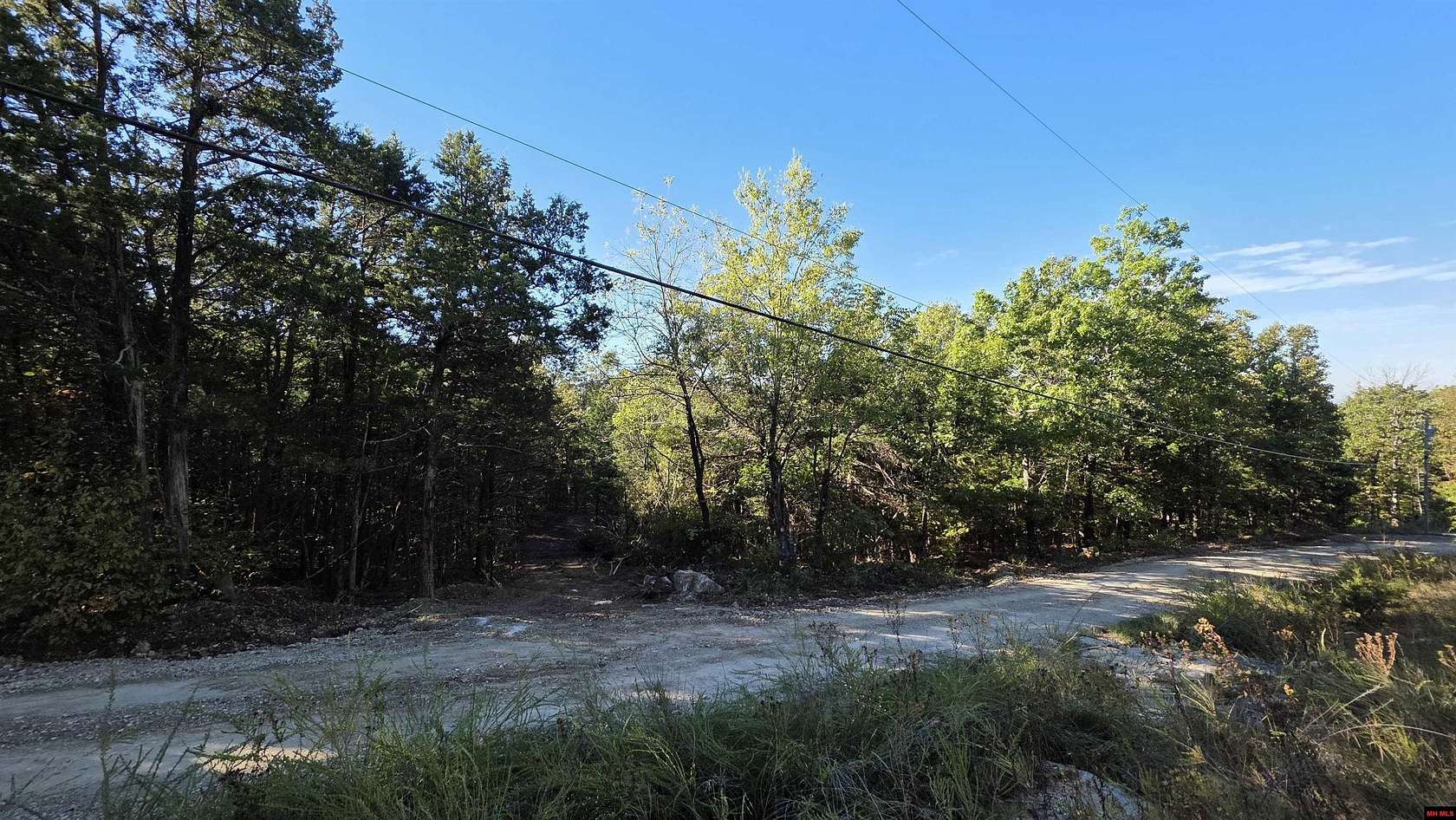 5 Acres of Residential Land for Sale in Yellville, Arkansas