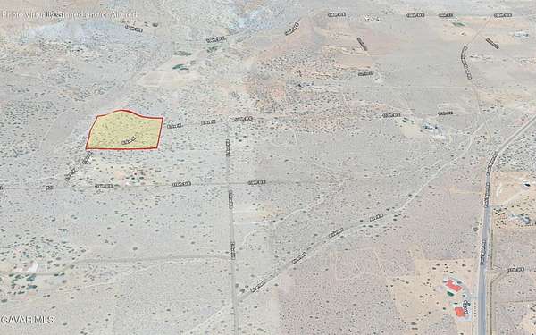 9.58 Acres of Residential Land for Sale in Pearblossom, California