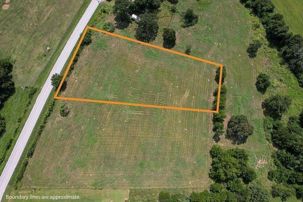 2 Acres of Residential Land for Sale in Springdale, Arkansas