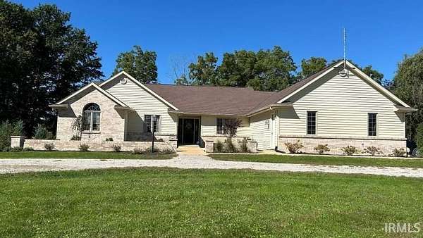 15.4 Acres of Land with Home for Sale in Columbia City, Indiana