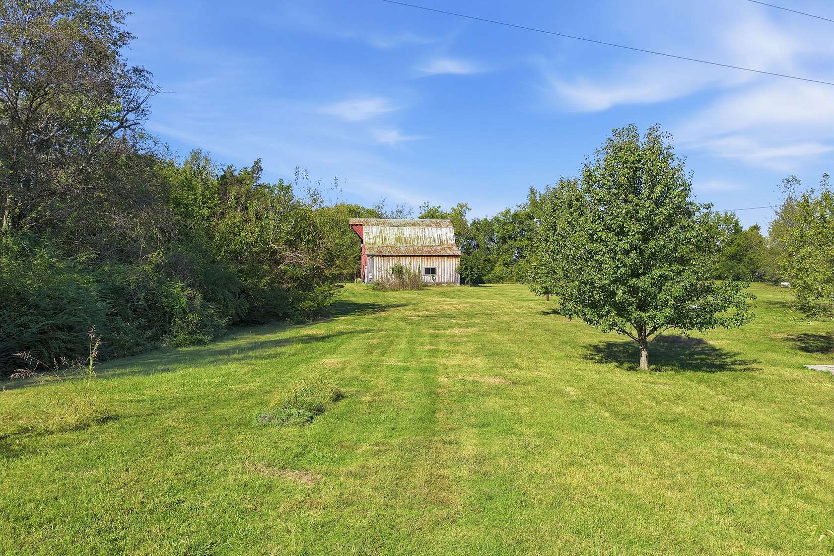 2.54 Acres of Residential Land for Auction in Lascassas, Tennessee