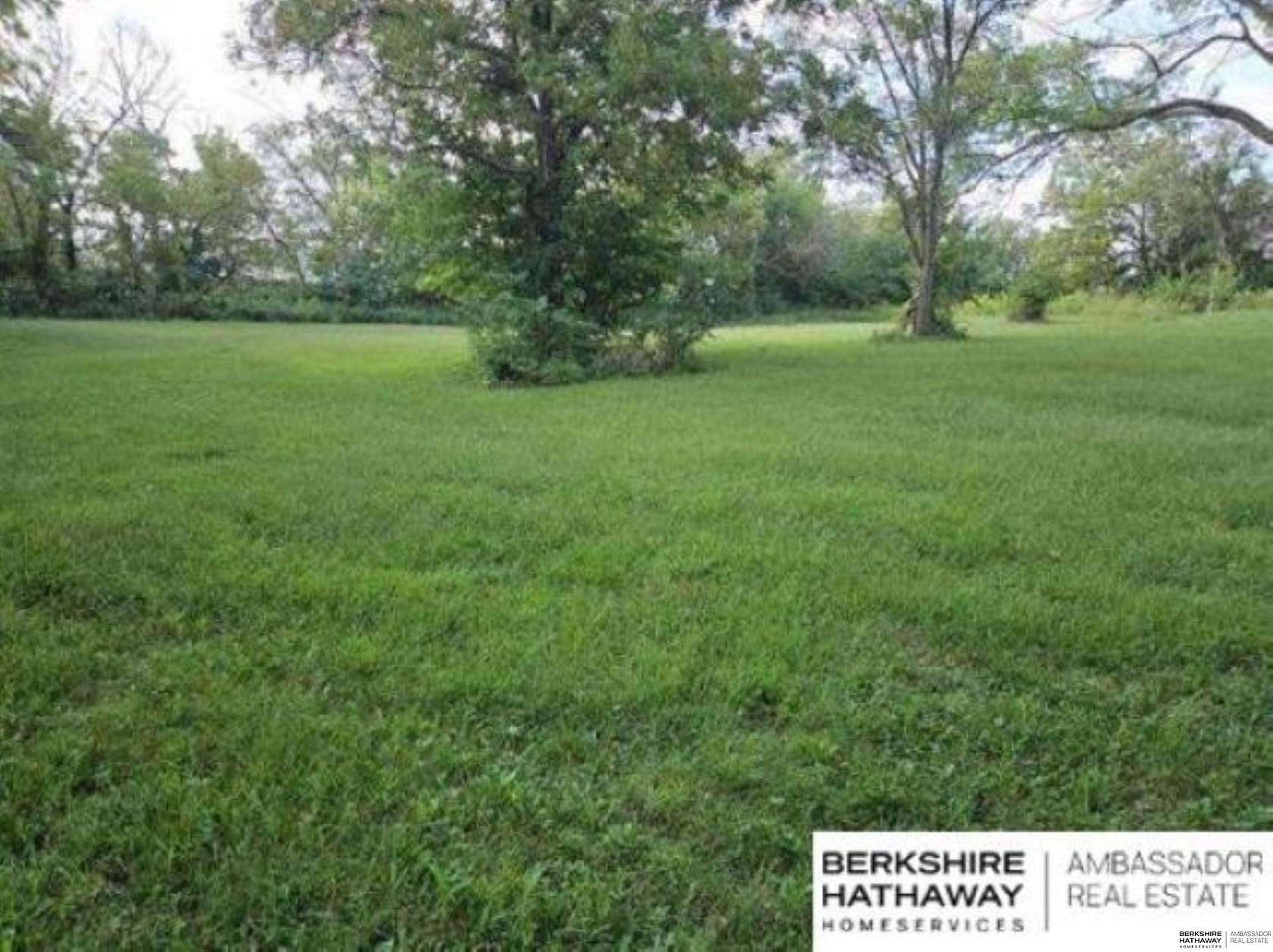 4.74 Acres of Land with Home for Sale in Bellevue, Nebraska