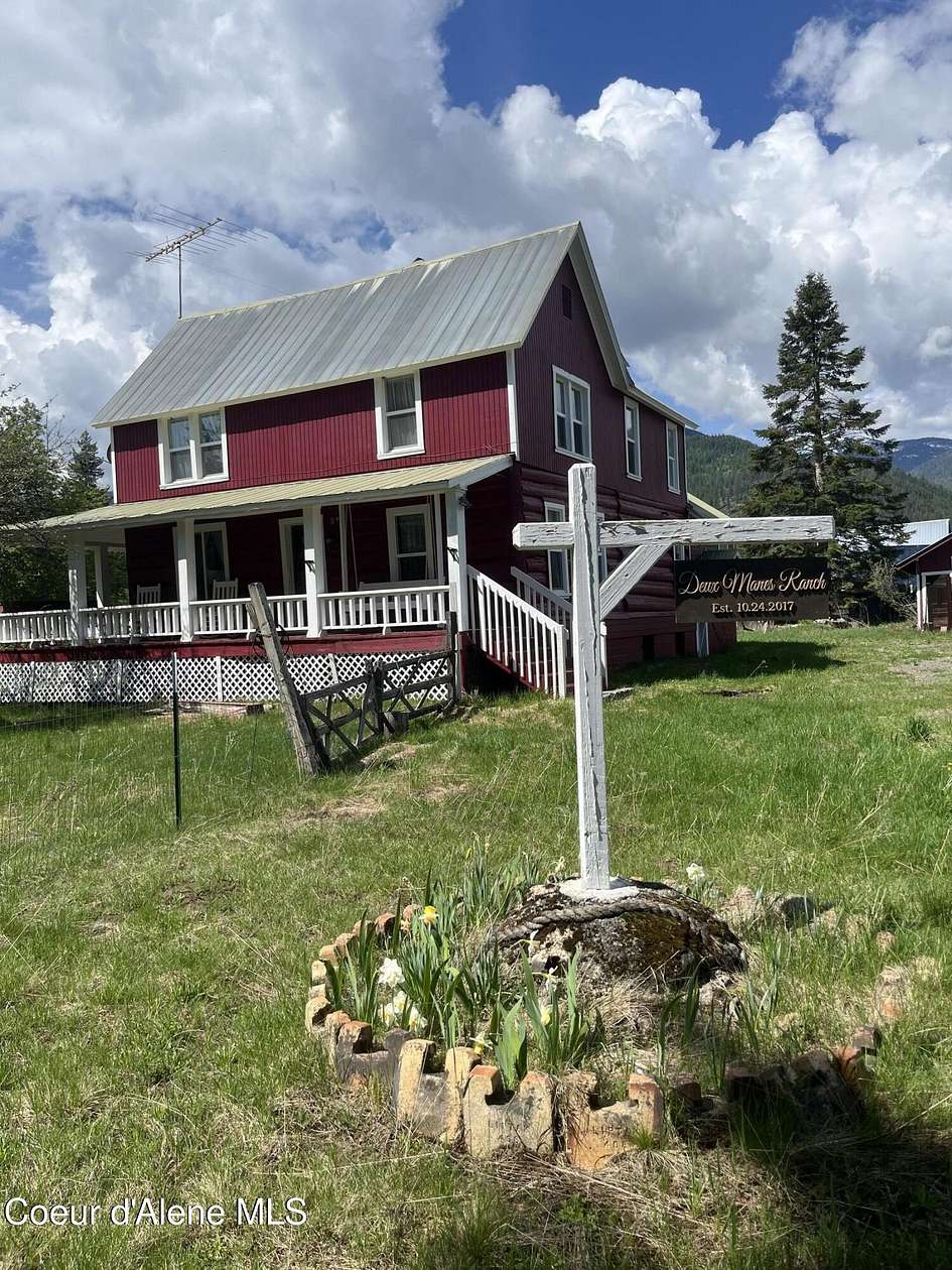 5.54 Acres of Land with Home for Sale in Sandpoint, Idaho
