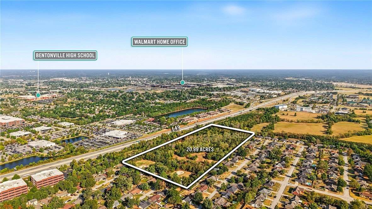21 Acres of Recreational & Residential Land for Sale in Rogers, Arkansas
