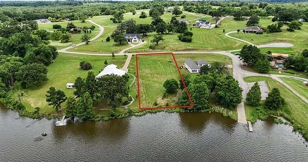 1 Acre of Residential Land for Sale in Athens, Texas