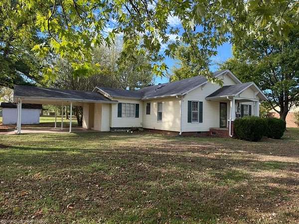 3.36 Acres of Improved Mixed-Use Land for Sale in Lavaca, Arkansas