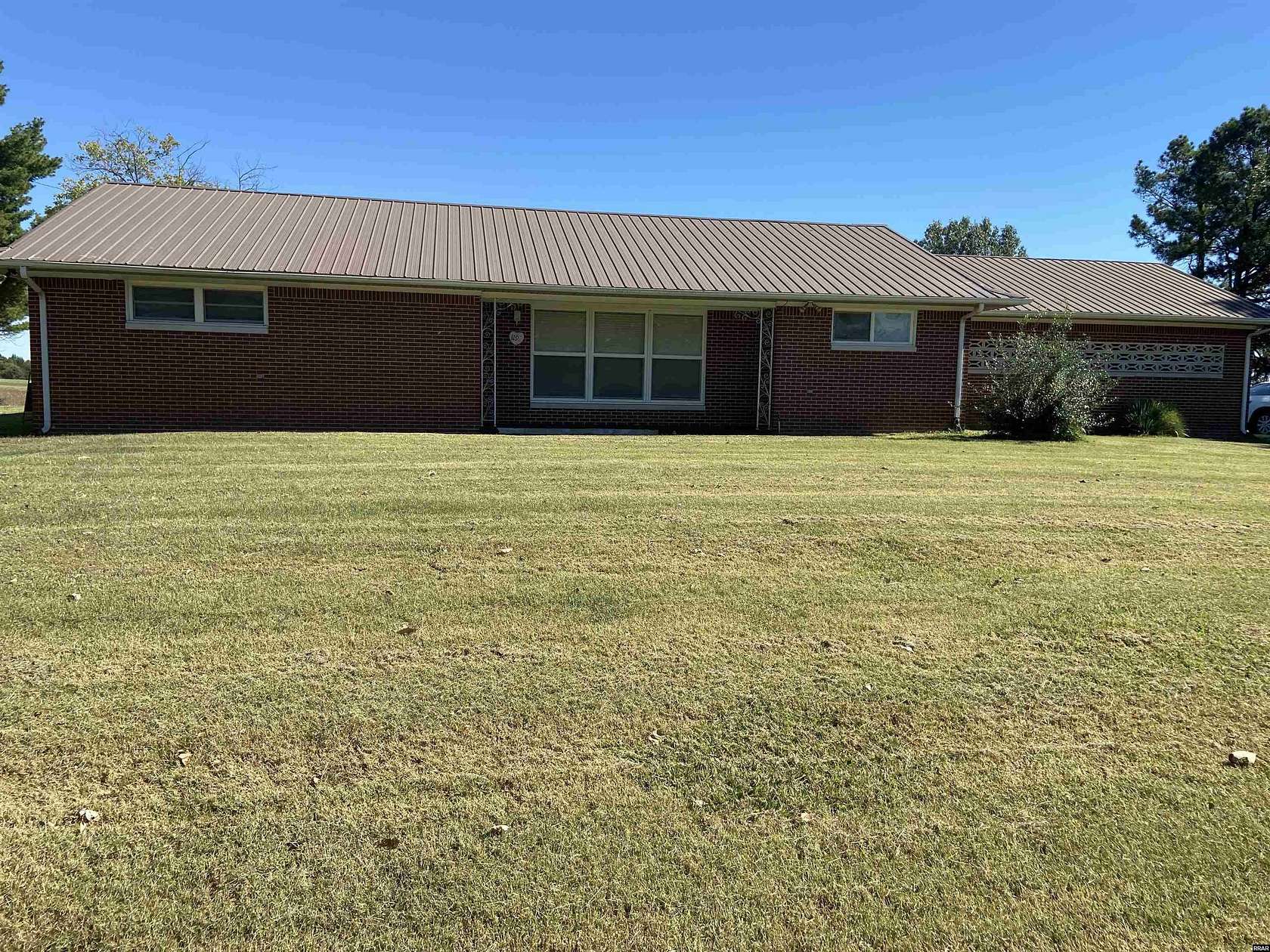 1.89 Acres of Land with Home for Sale in Fulton, Kentucky