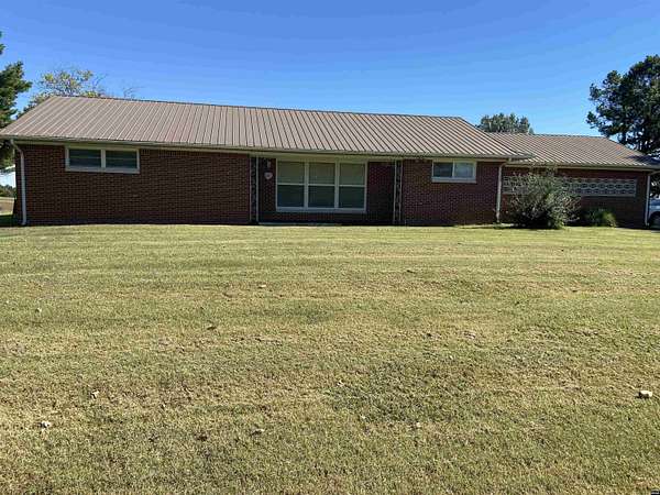 1.89 Acres of Land with Home for Sale in Fulton, Kentucky
