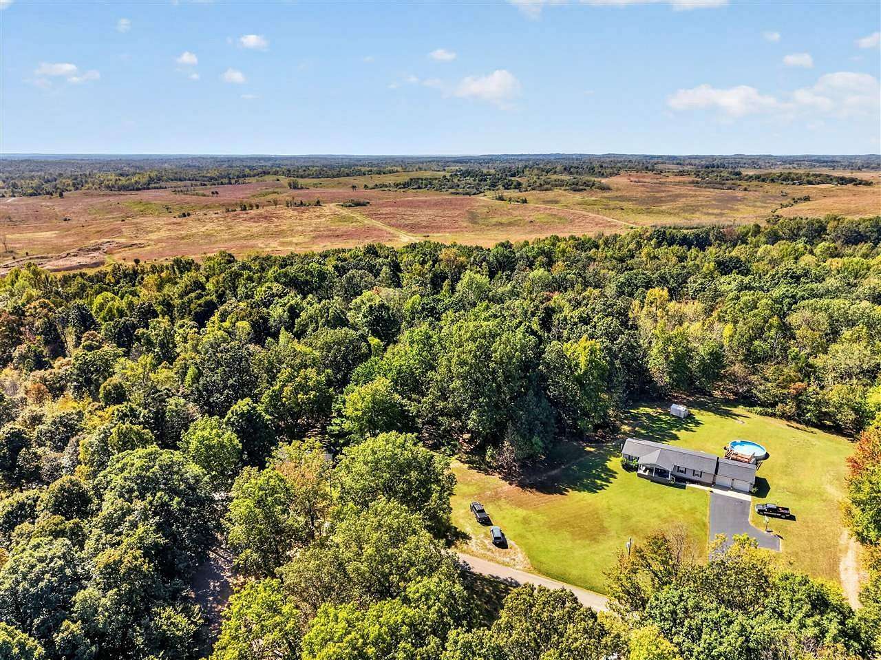 7.67 Acres of Residential Land for Sale in Central City, Kentucky