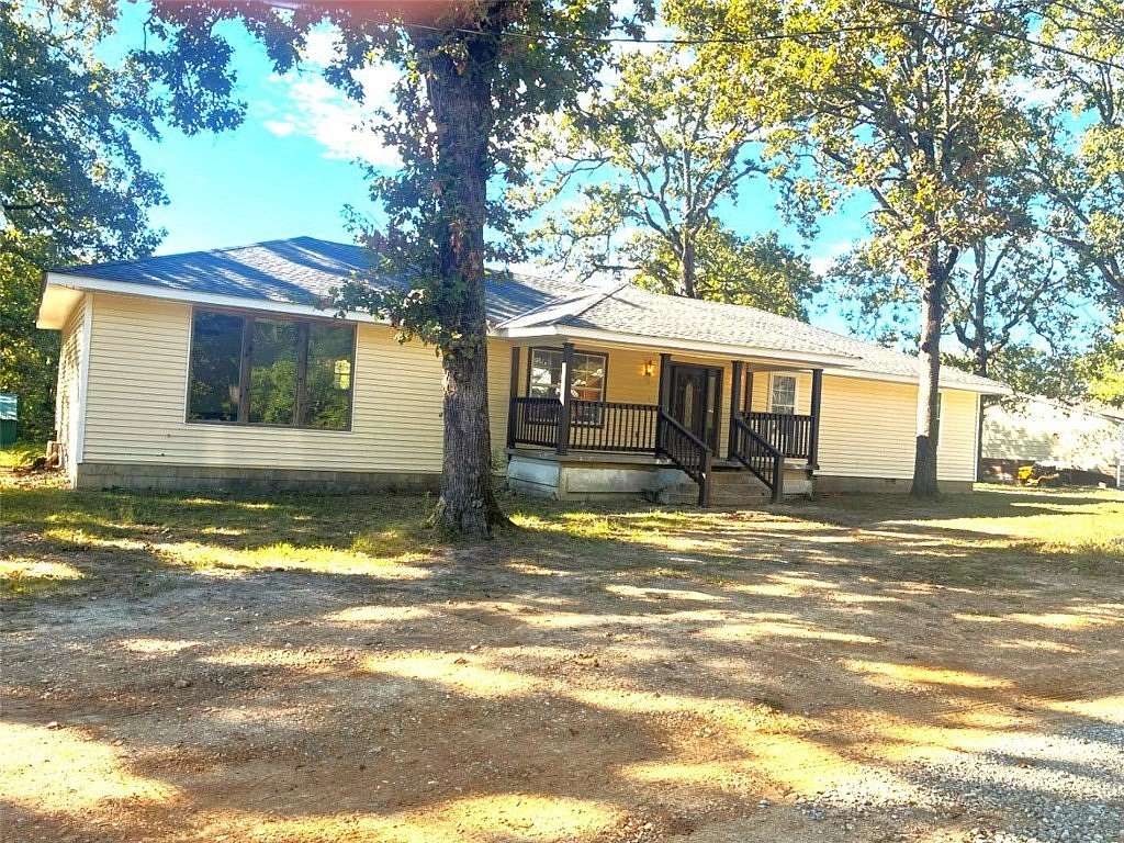 2 Acres of Land with Home for Sale in Flippin, Arkansas