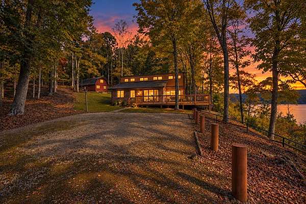 19.7 Acres of Land with Home for Sale in Pulaski, Virginia