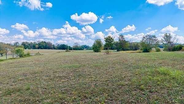 3.8 Acres of Residential Land for Sale in Byrdstown, Tennessee