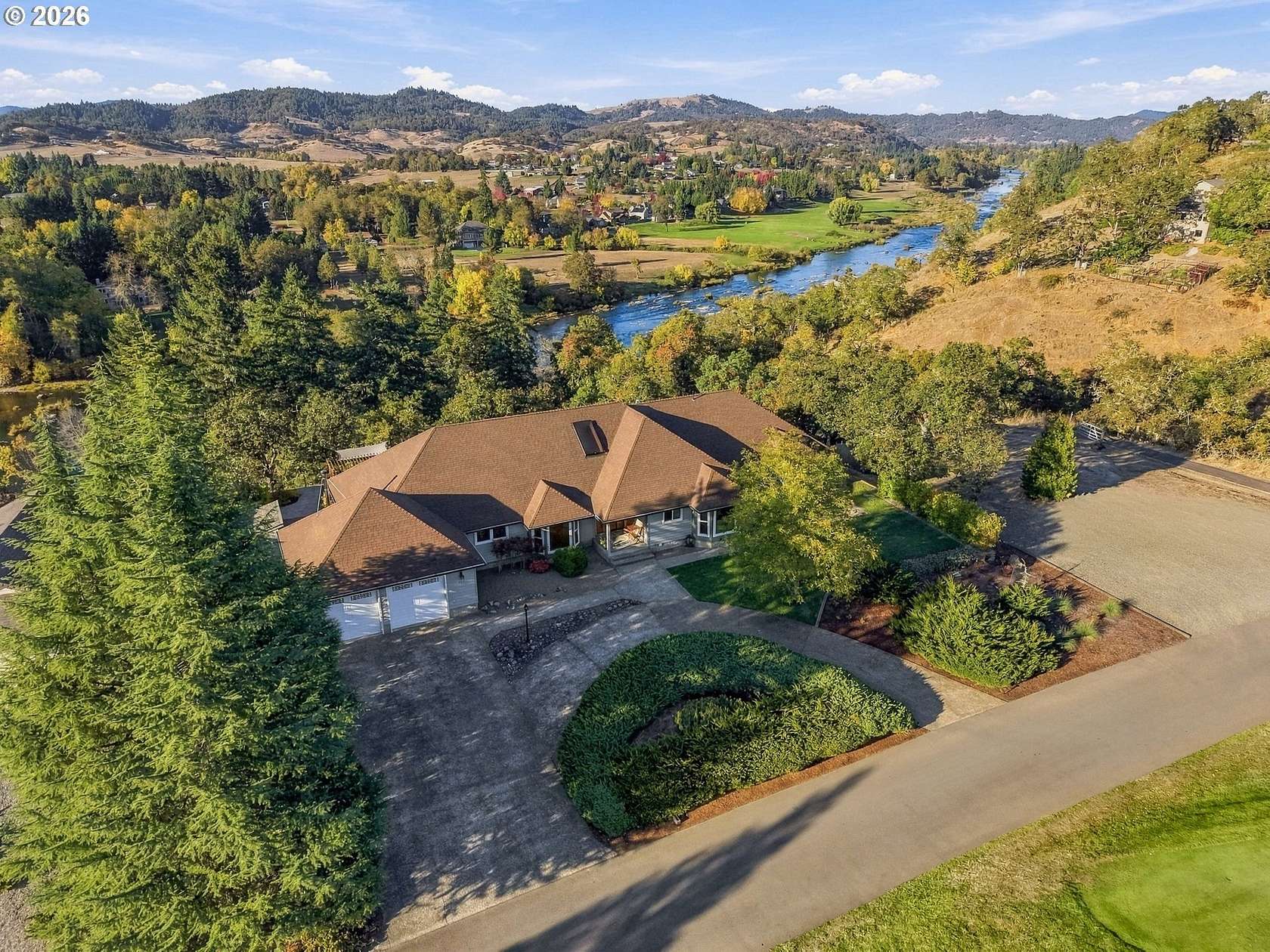 2.82 Acres of Land with Home for Sale in Roseburg, Oregon