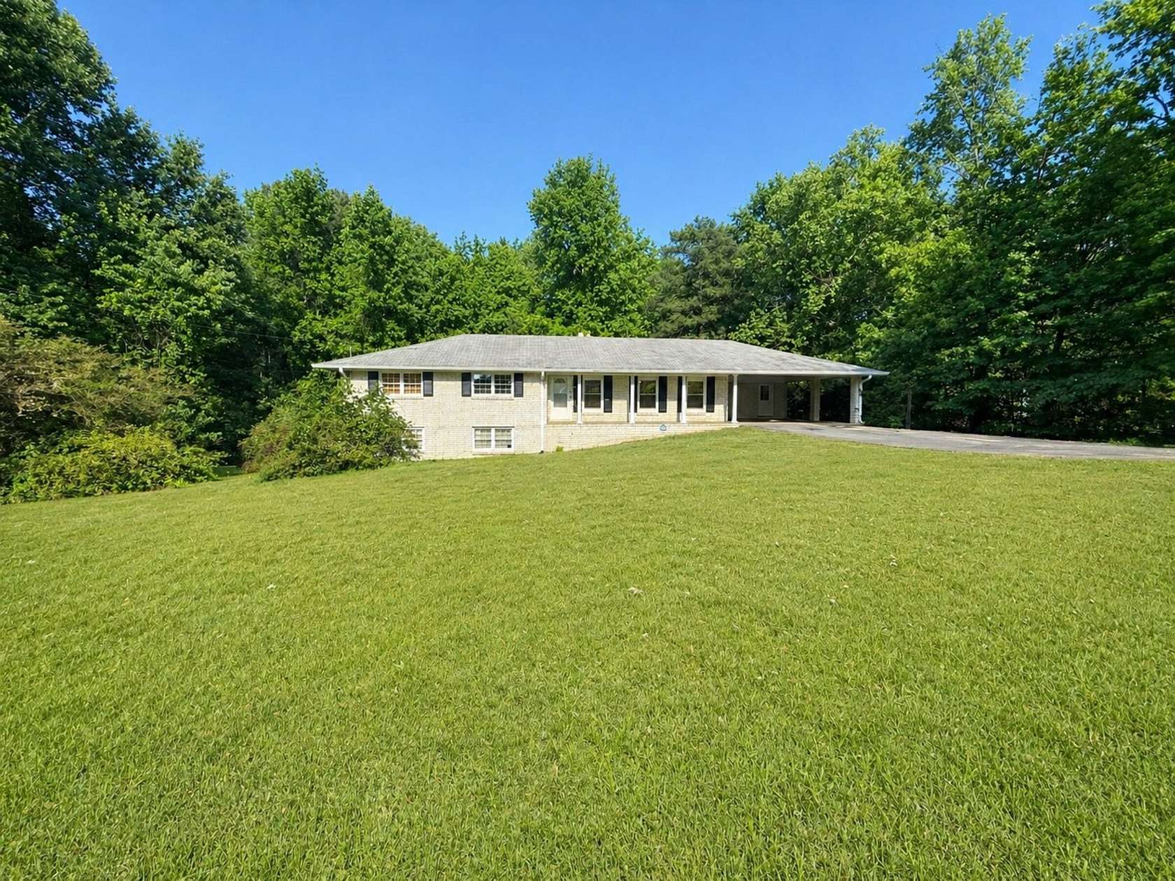 2 Acres of Improved Commercial Land for Sale in Douglasville, Georgia