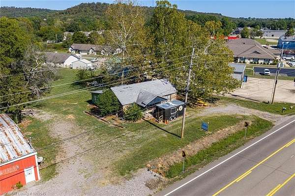 2 Acres of Improved Commercial Land for Sale in Greenwood, Arkansas