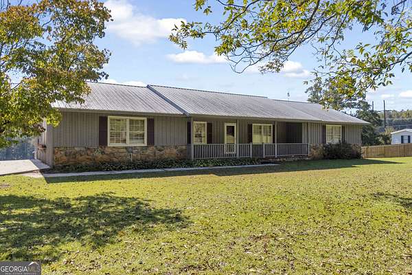 21.7 Acres of Land with Home for Sale in Nicholson, Georgia