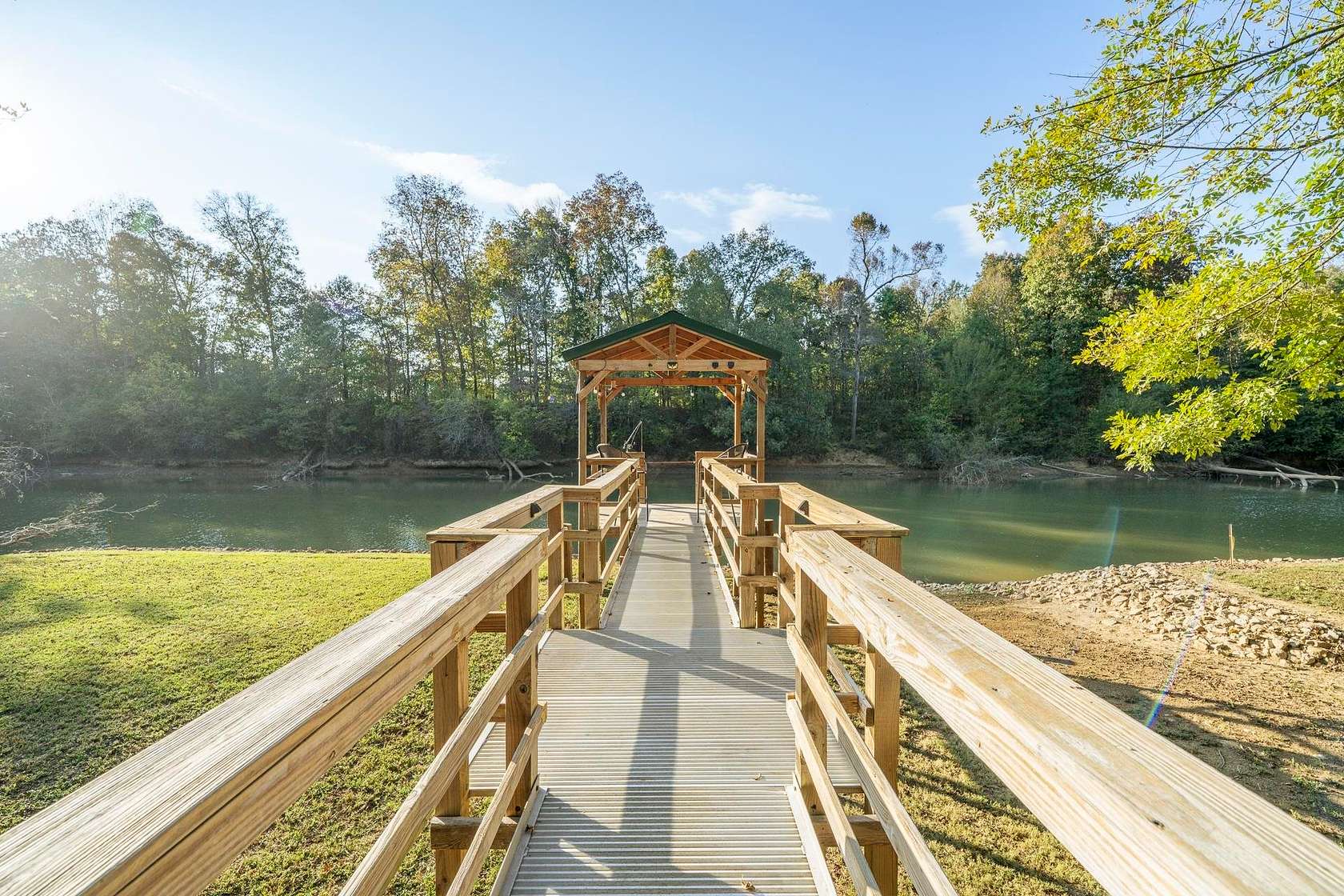 1.65 Acres of Land with Home for Sale in Savannah, Tennessee