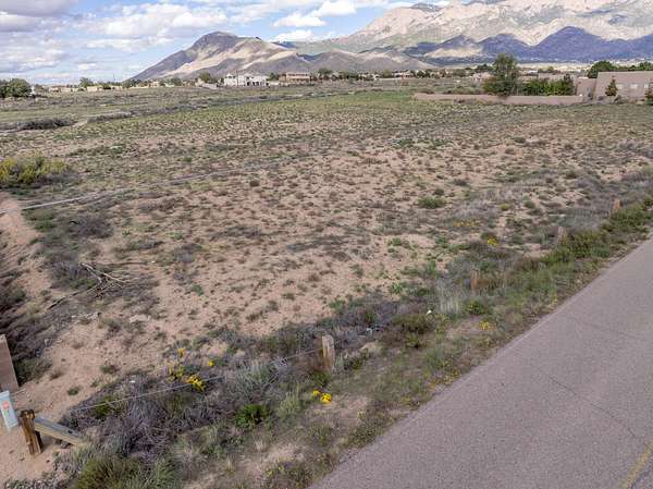0.89 Acres of Residential Land for Sale in Albuquerque, New Mexico