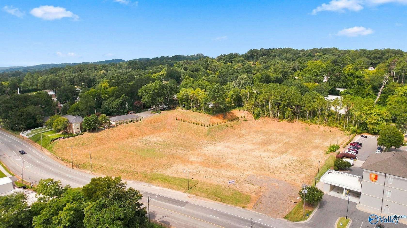 3.36 Acres of Commercial Land for Sale in Guntersville, Alabama