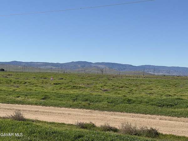 2 Acres of Residential Land for Sale in Lancaster, California