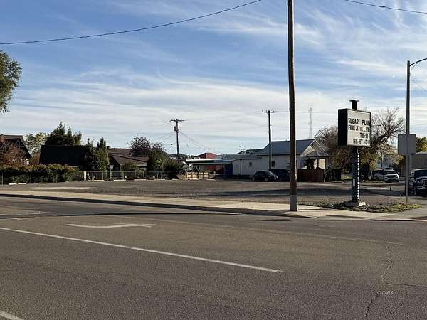 0.35 Acres of Commercial Land for Sale in Glendive, Montana
