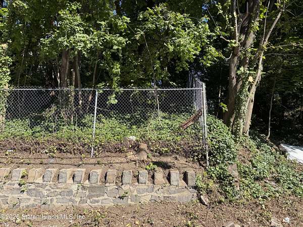 0.09 Acres of Residential Land for Sale in Staten Island, New York