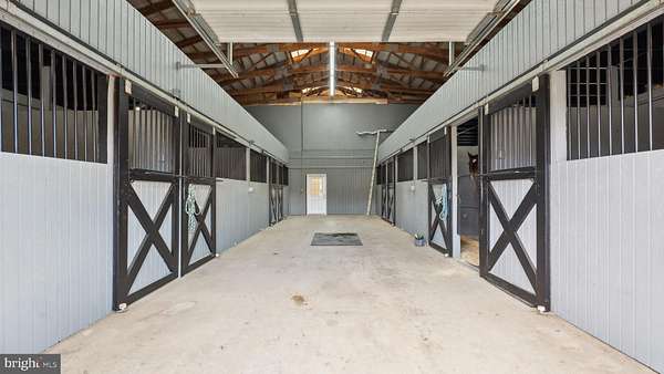 34 Acres of Agricultural Land for Lease in Warrenton, Virginia