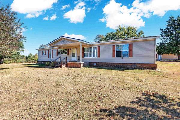 7.24 Acres of Land with Home for Sale in Greenbrier, Arkansas