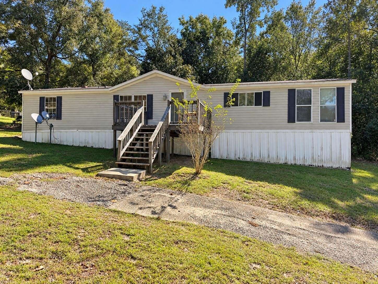 2.77 Acres of Land with Home for Sale in Havana, Florida