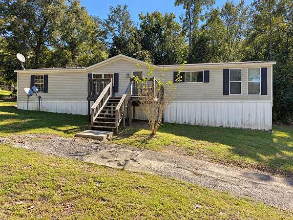 2.77 Acres of Land with Home for Sale in Havana, Florida