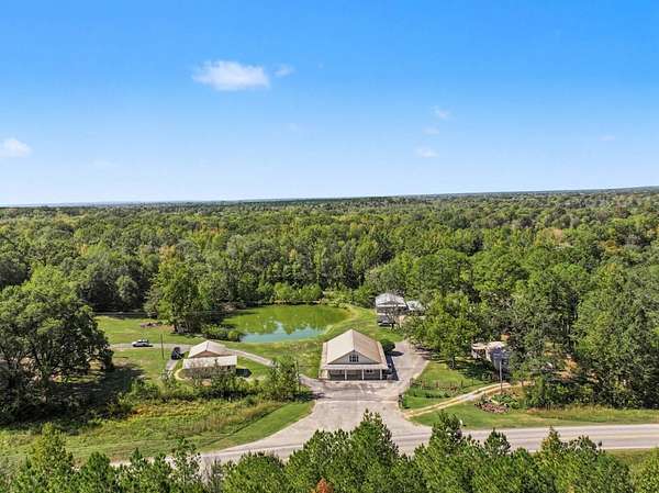 6.7 Acres of Mixed-Use Land for Sale in Linden, Alabama