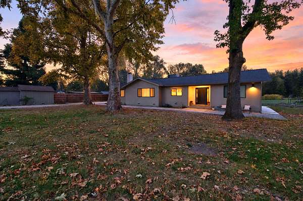 4 Acres of Land with Home for Sale in Anderson, California