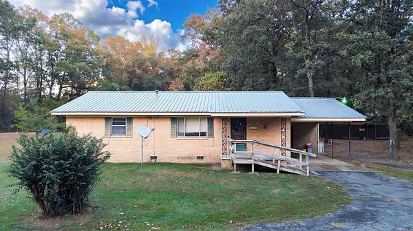 10.4 Acres of Recreational Land with Home for Sale in Pine Bluff, Arkansas