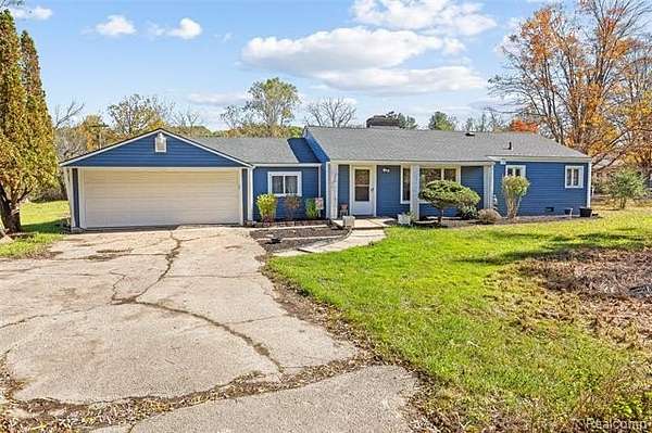 1.75 Acres of Land with Home for Lease in Northville Township, Michigan