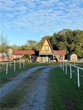 14 Acres of Land with Home for Sale in Red Oak, Oklahoma