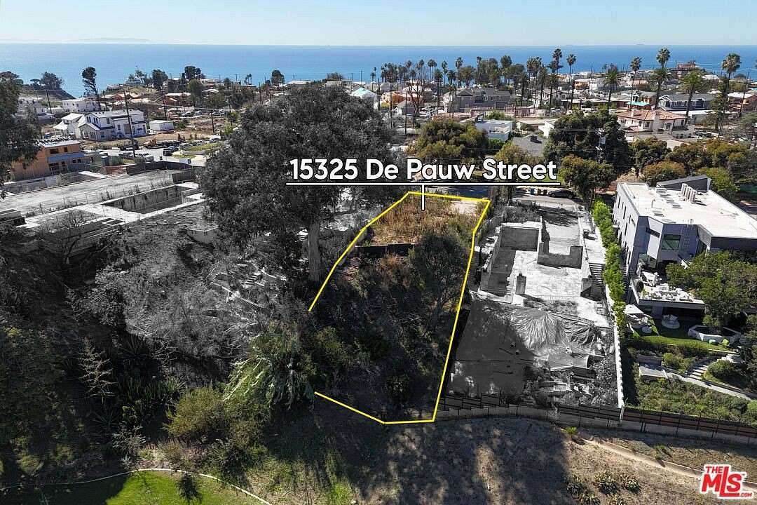 0.19 Acres of Residential Land for Sale in Pacific Palisades, California