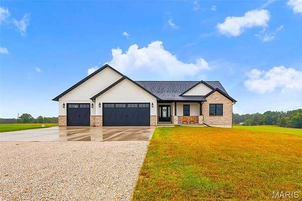 6 Acres of Land with Home for Sale in Troy, Missouri