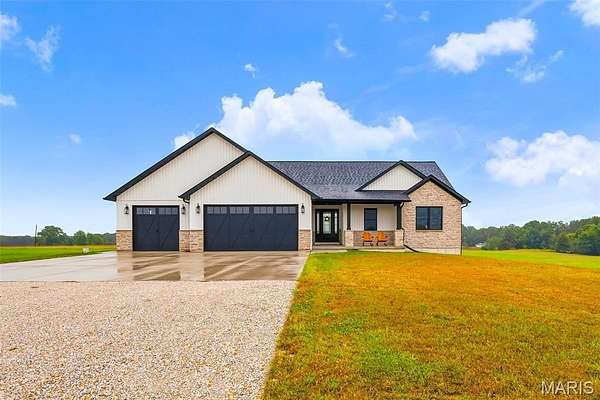 6 Acres of Land with Home for Sale in Troy, Missouri