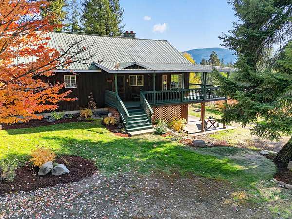 42 Acres of Land with Home for Sale in Kettle Falls, Washington