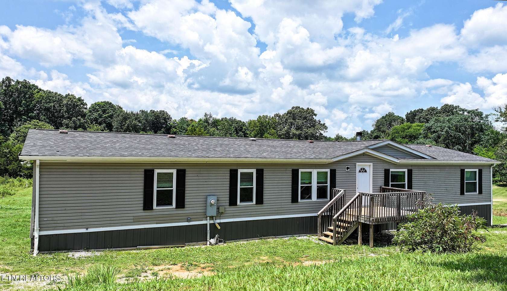 2 Acres of Land with Home for Sale in Jefferson City, Tennessee