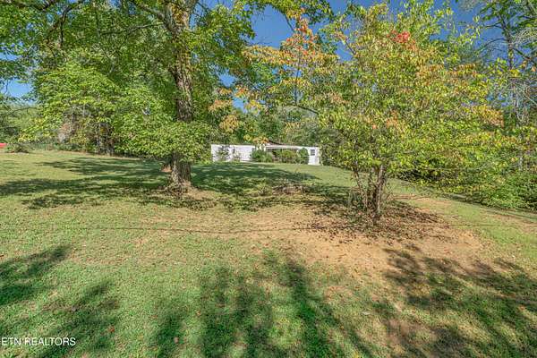 2.5 Acres of Residential Land for Sale in Harriman, Tennessee