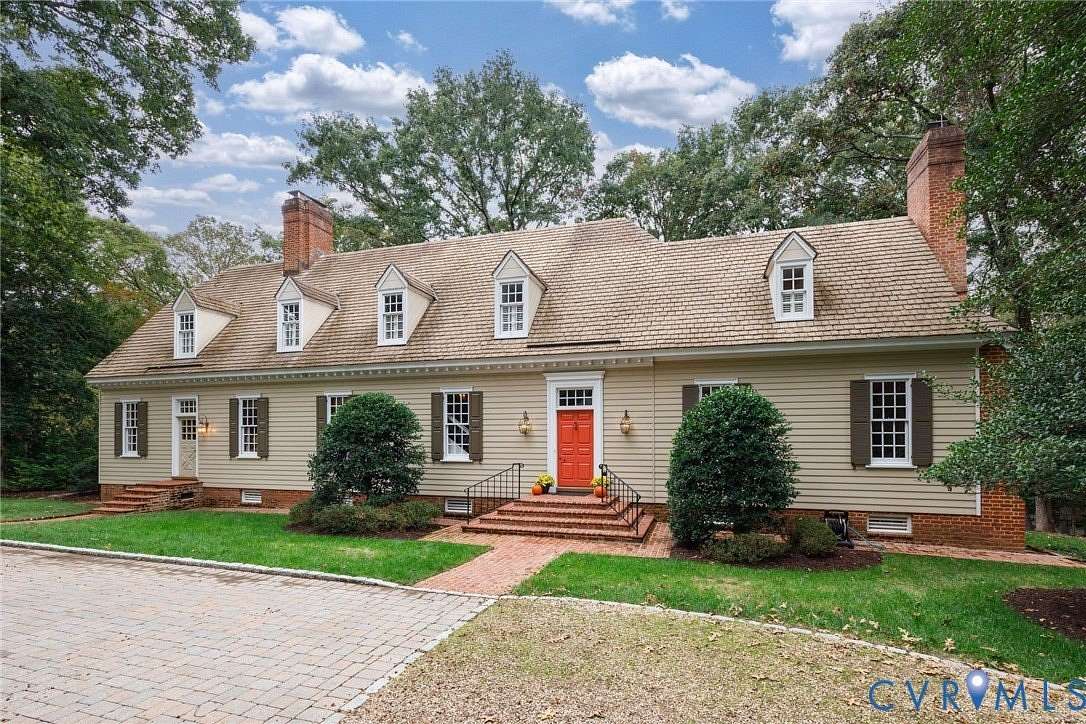 1.68 Acres of Land with Home for Sale in Goochland, Virginia