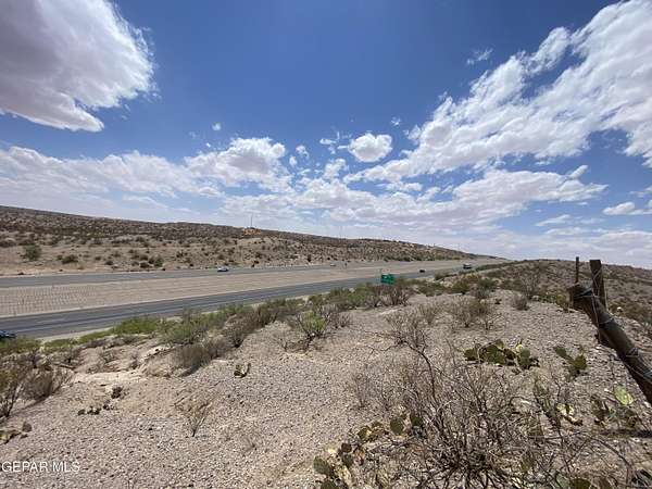 2.5 Acres of Land for Sale in Fairacres, New Mexico