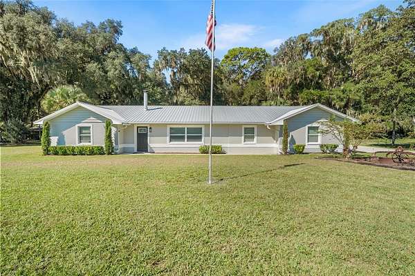 5.48 Acres of Land with Home for Sale in Anthony, Florida