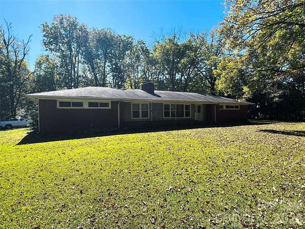 3.1 Acres of Land with Home for Sale in Charlotte, North Carolina
