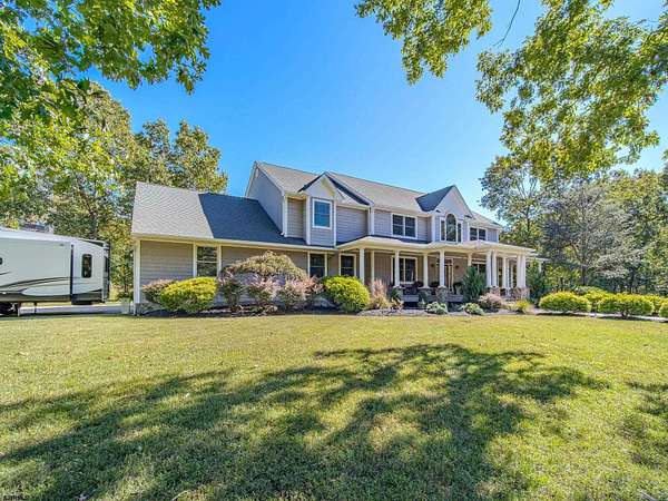 19.4 Acres of Land with Home for Sale in Hammonton, New Jersey